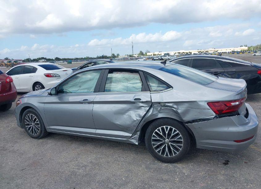 Photo 14 of 2021 Volkswagen Jetta 1.4T R-LINE/1.4T S/1.4T SE (VIN 3VWC57BU9MM066313)