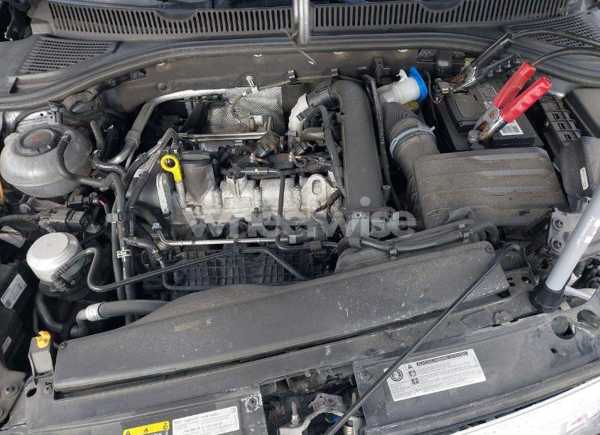 Photo 10 of 2019 Volkswagen Jetta 1.4T R-LINE/1.4T S/1.4T SE (VIN 3VWC57BUXKM022849)