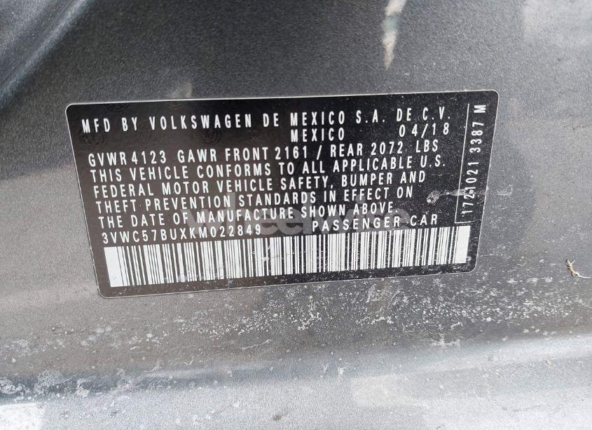 Photo 9 of 2019 Volkswagen Jetta 1.4T R-LINE/1.4T S/1.4T SE (VIN 3VWC57BUXKM022849)