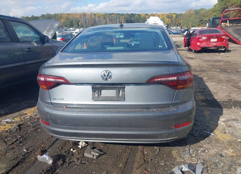 Photo 16 of 2019 Volkswagen Jetta 1.4T R-LINE/1.4T S/1.4T SE (VIN 3VWC57BUXKM023421)