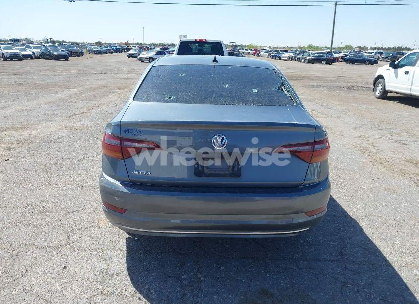 Photo 16 of 2019 Volkswagen Jetta 1.4T R-LINE/1.4T S/1.4T SE (VIN 3VWC57BUXKM023533)