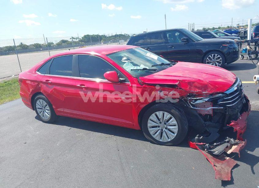 Photo 6 of 2019 Volkswagen Jetta 1.4T R-LINE/1.4T S/1.4T SE (VIN 3VWC57BUXKM029610)