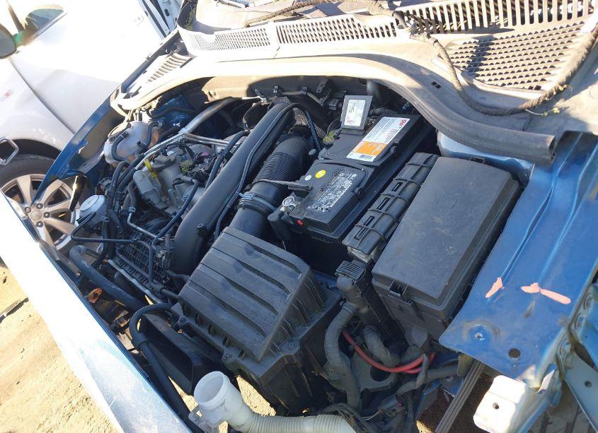 Photo 10 of 2019 Volkswagen Jetta 1.4T R-LINE/1.4T S/1.4T SE (VIN 3VWC57BUXKM040915)