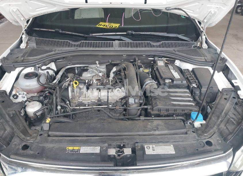 Photo 10 of 2019 Volkswagen Jetta 1.4T R-LINE/1.4T S/1.4T SE (VIN 3VWC57BUXKM041627)