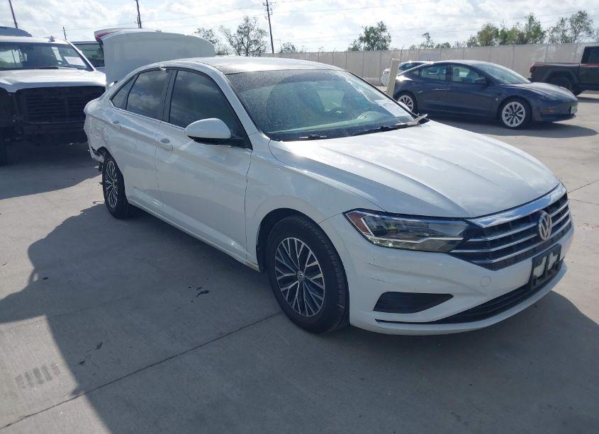 2019 Volkswagen Jetta 1.4T R-LINE/1.4T S/1.4T SE (VIN 3VWC57BUXKM047217) main photo