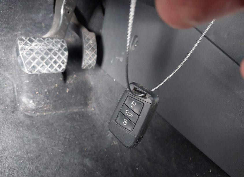 Photo 11 of 2019 Volkswagen Jetta 1.4T R-LINE/1.4T S/1.4T SE (VIN 3VWC57BUXKM047217)