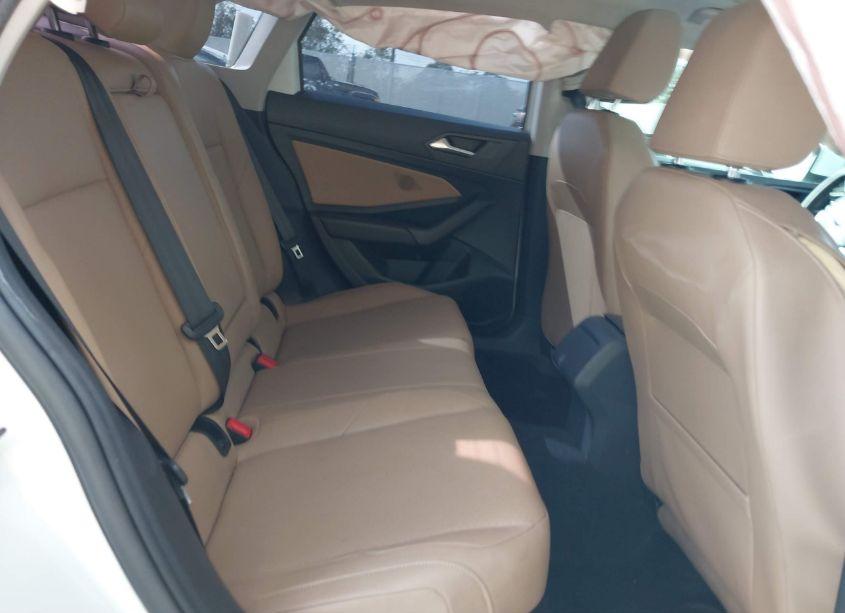 Photo 8 of 2019 Volkswagen Jetta 1.4T R-LINE/1.4T S/1.4T SE (VIN 3VWC57BUXKM047217)