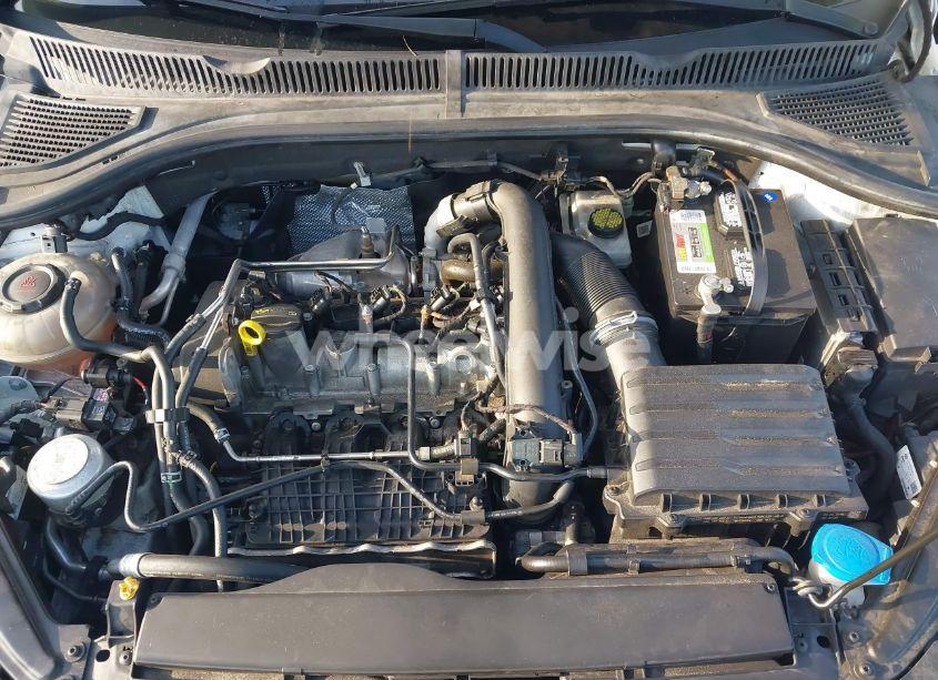 Photo 10 of 2019 Volkswagen Jetta 1.4T R-LINE/1.4T S/1.4T SE (VIN 3VWC57BUXKM053468)