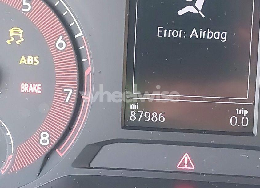 Photo 15 of 2019 Volkswagen Jetta 1.4T R-LINE/1.4T S/1.4T SE (VIN 3VWC57BUXKM053468)