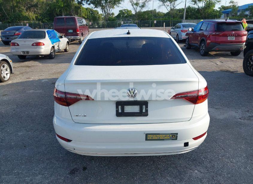 Photo 16 of 2019 Volkswagen Jetta 1.4T R-LINE/1.4T S/1.4T SE (VIN 3VWC57BUXKM053468)