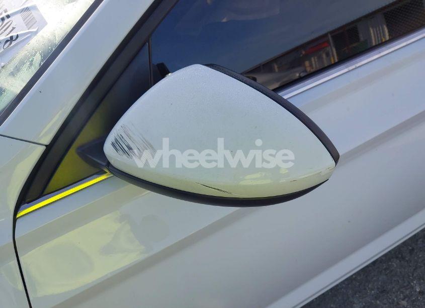 Photo 6 of 2019 Volkswagen Jetta 1.4T R-LINE/1.4T S/1.4T SE (VIN 3VWC57BUXKM053468)