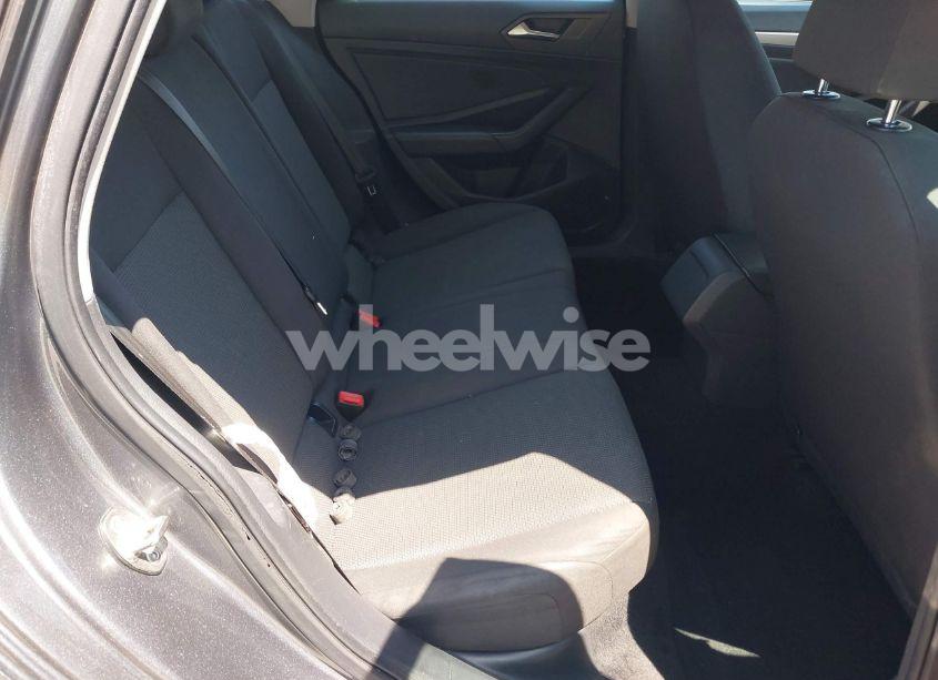 Photo 8 of 2019 Volkswagen Jetta 1.4T R-LINE/1.4T S/1.4T SE (VIN 3VWC57BUXKM074708)