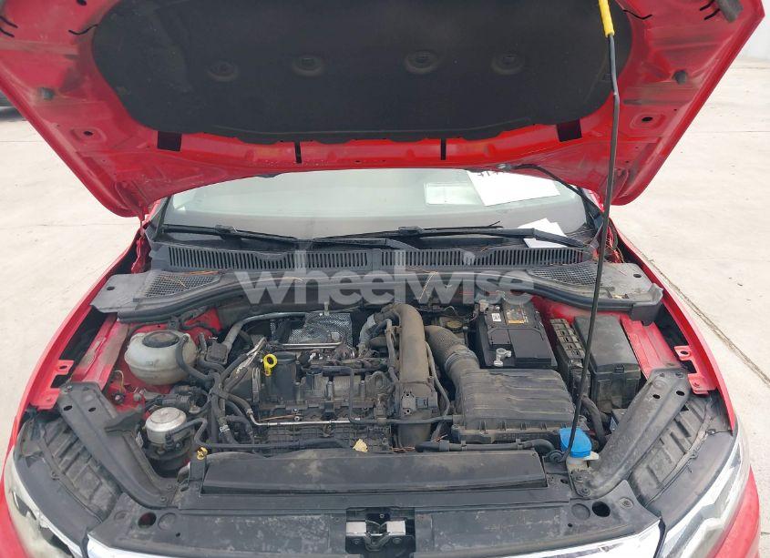 Photo 10 of 2019 Volkswagen Jetta 1.4T R-LINE/1.4T S/1.4T SE (VIN 3VWC57BUXKM099060)