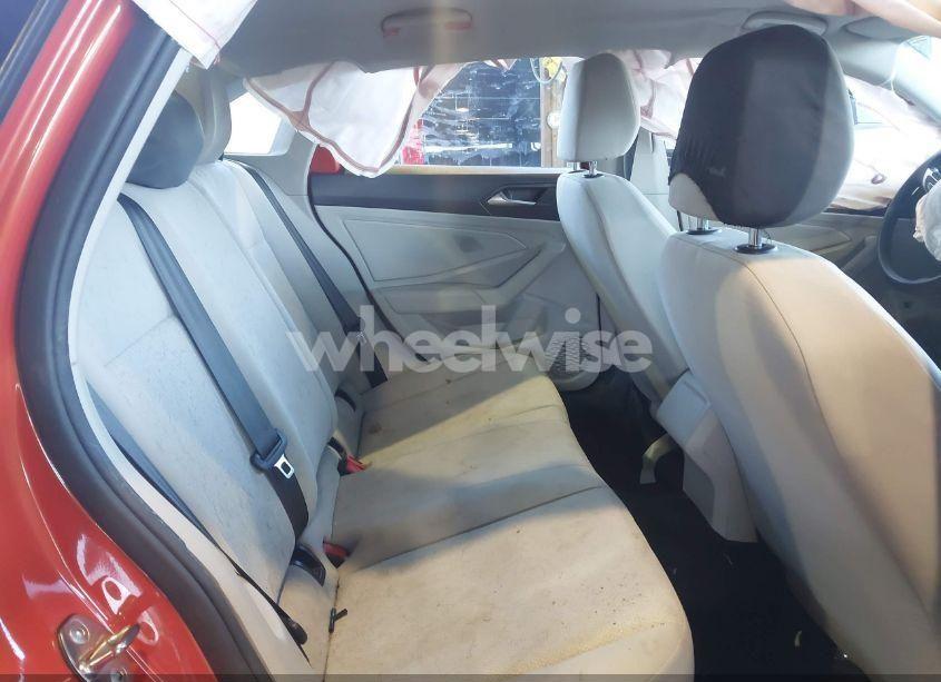 Photo 8 of 2019 Volkswagen Jetta 1.4T R-LINE/1.4T S/1.4T SE (VIN 3VWC57BUXKM110137)