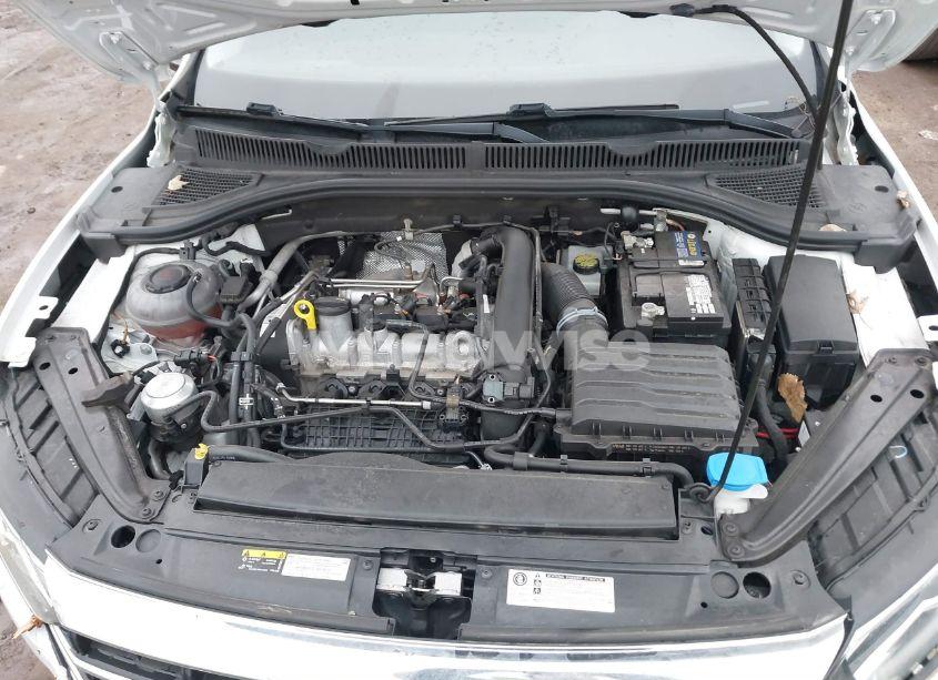 Photo 10 of 2019 Volkswagen Jetta 1.4T R-LINE/1.4T S/1.4T SE (VIN 3VWC57BUXKM121073)