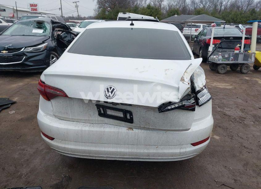 Photo 16 of 2019 Volkswagen Jetta 1.4T R-LINE/1.4T S/1.4T SE (VIN 3VWC57BUXKM121073)