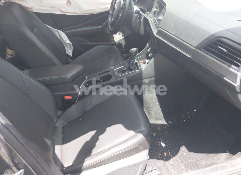 Photo 5 of 2019 Volkswagen Jetta 1.4T R-LINE/1.4T S/1.4T SE (VIN 3VWC57BUXKM121316)