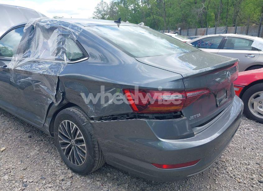 Photo 6 of 2019 Volkswagen Jetta 1.4T R-LINE/1.4T S/1.4T SE (VIN 3VWC57BUXKM121316)