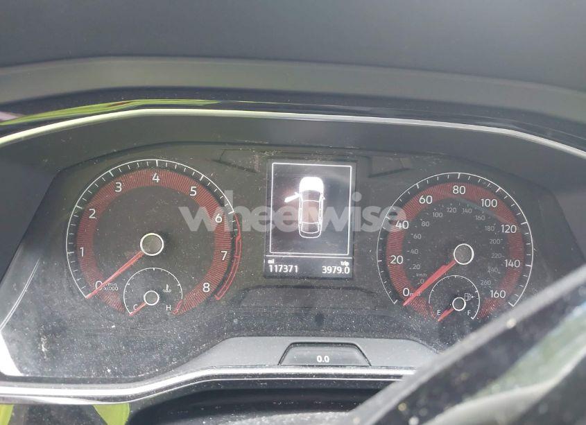 Photo 7 of 2019 Volkswagen Jetta 1.4T R-LINE/1.4T S/1.4T SE (VIN 3VWC57BUXKM121316)