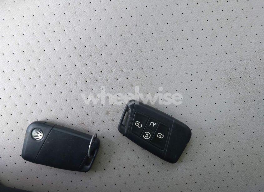 Photo 11 of 2019 Volkswagen Jetta 1.4T R-LINE/1.4T S/1.4T SE (VIN 3VWC57BUXKM121722)