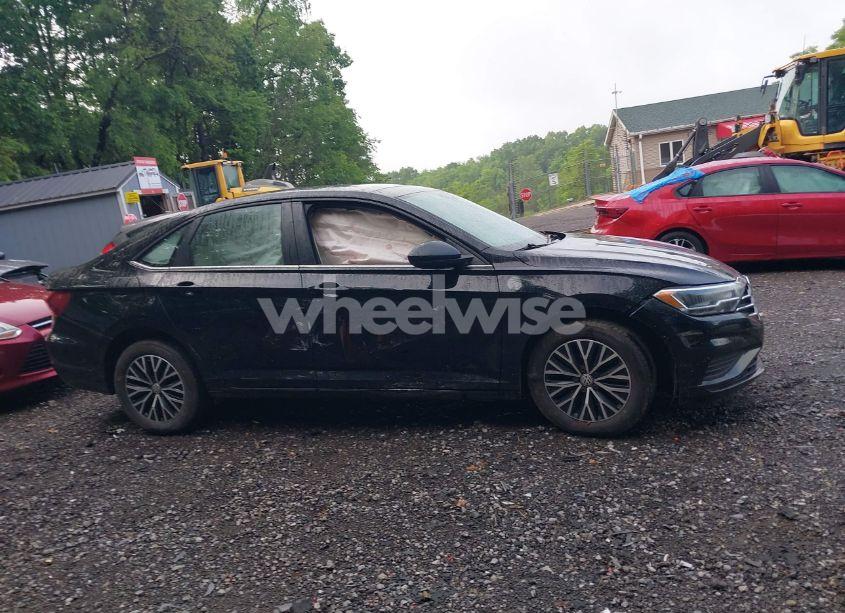 Photo 13 of 2019 Volkswagen Jetta 1.4T R-LINE/1.4T S/1.4T SE (VIN 3VWC57BUXKM121722)