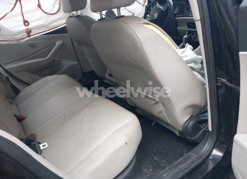 Photo 8 of 2019 Volkswagen Jetta 1.4T R-LINE/1.4T S/1.4T SE (VIN 3VWC57BUXKM121722)