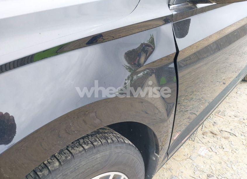 Photo 6 of 2019 Volkswagen Jetta 1.4T R-LINE/1.4T S/1.4T SE (VIN 3VWC57BUXKM133904)