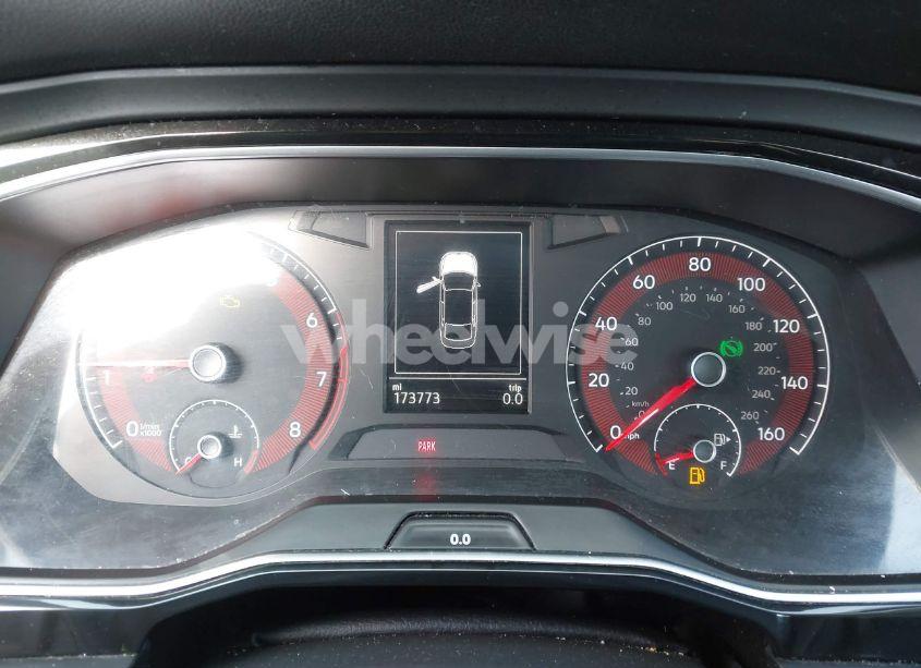 Photo 7 of 2019 Volkswagen Jetta 1.4T R-LINE/1.4T S/1.4T SE (VIN 3VWC57BUXKM142134)