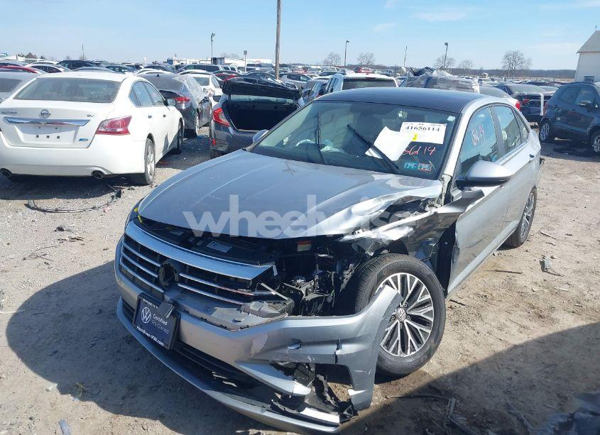 Photo 2 of 2019 Volkswagen Jetta 1.4T R-LINE/1.4T S/1.4T SE (VIN 3VWC57BUXKM191799)