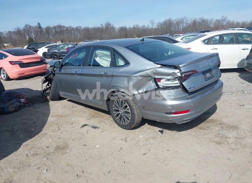 Photo 3 of 2019 Volkswagen Jetta 1.4T R-LINE/1.4T S/1.4T SE (VIN 3VWC57BUXKM191799)