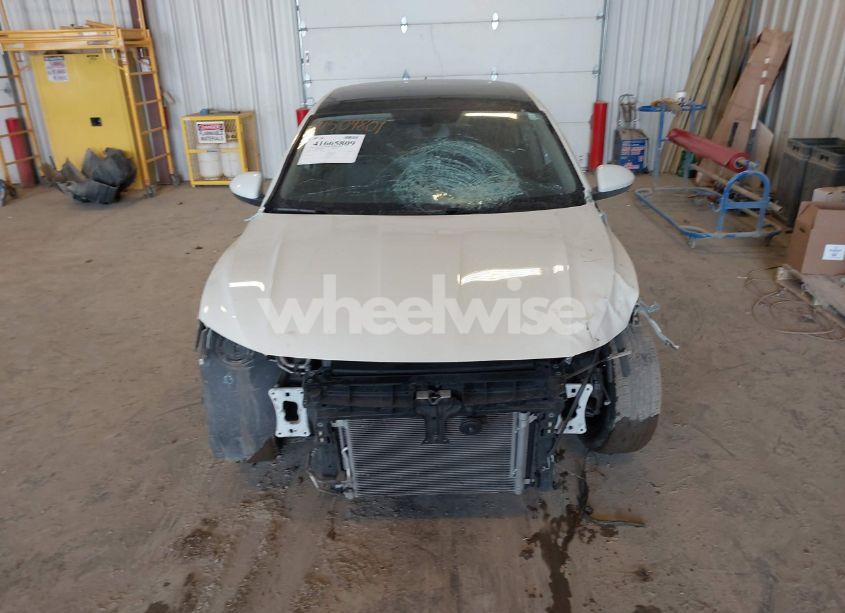 Photo 12 of 2019 Volkswagen Jetta 1.4T R-LINE/1.4T S/1.4T SE (VIN 3VWC57BUXKM193276)