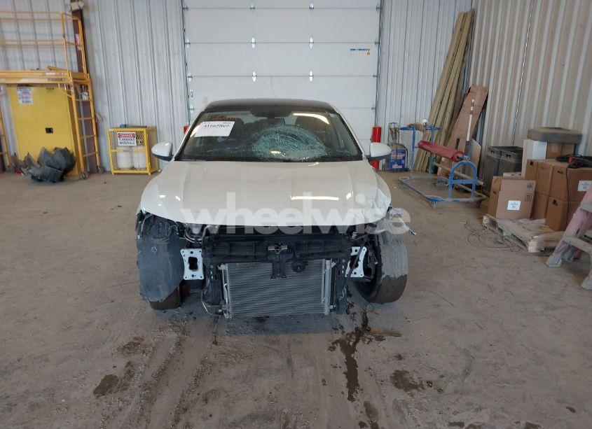 Photo 6 of 2019 Volkswagen Jetta 1.4T R-LINE/1.4T S/1.4T SE (VIN 3VWC57BUXKM193276)