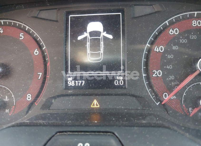 Photo 15 of 2019 Volkswagen Jetta 1.4T R-LINE/1.4T S/1.4T SE (VIN 3VWC57BUXKM195433)