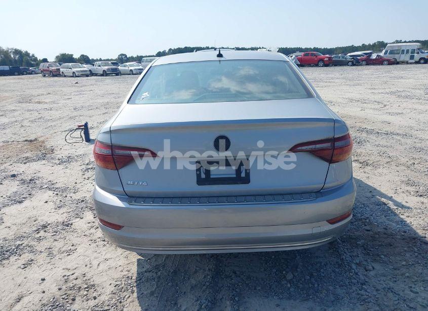 Photo 16 of 2019 Volkswagen Jetta 1.4T R-LINE/1.4T S/1.4T SE (VIN 3VWC57BUXKM195433)