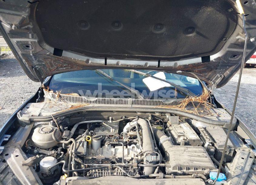 Photo 10 of 2019 Volkswagen Jetta 1.4T R-LINE/1.4T S/1.4T SE (VIN 3VWC57BUXKM240628)