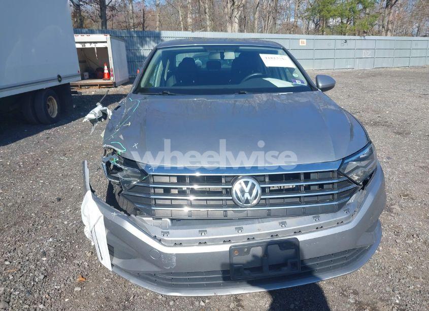 Photo 12 of 2019 Volkswagen Jetta 1.4T R-LINE/1.4T S/1.4T SE (VIN 3VWC57BUXKM242671)