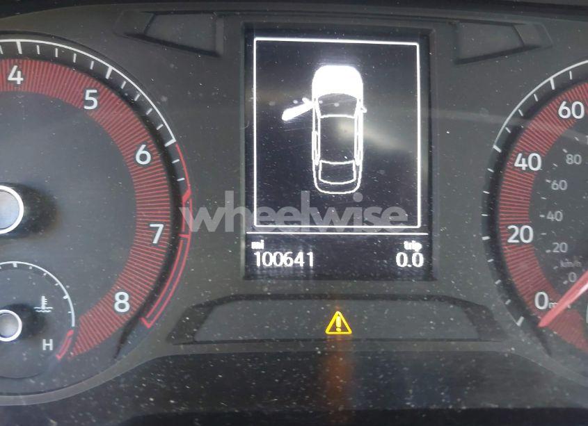 Photo 15 of 2019 Volkswagen Jetta 1.4T R-LINE/1.4T S/1.4T SE (VIN 3VWC57BUXKM242671)