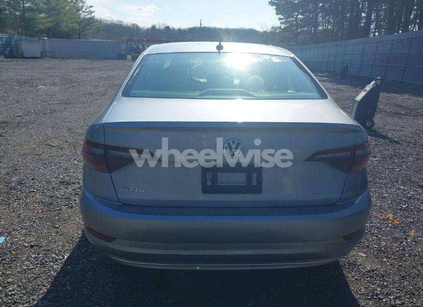 Photo 16 of 2019 Volkswagen Jetta 1.4T R-LINE/1.4T S/1.4T SE (VIN 3VWC57BUXKM242671)