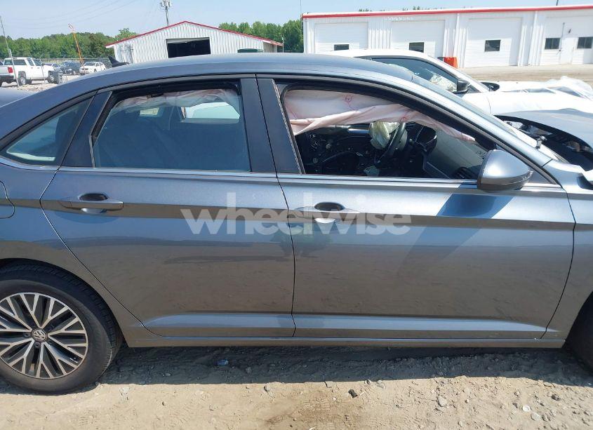 Photo 13 of 2021 Volkswagen Jetta 1.4T R-LINE/1.4T S/1.4T SE (VIN 3VWC57BUXMM027732)