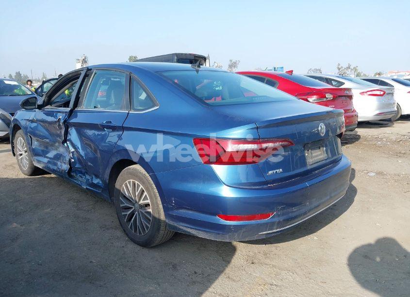 Photo 3 of 2021 Volkswagen Jetta 1.4T R-LINE/1.4T S/1.4T SE (VIN 3VWC57BUXMM046247)