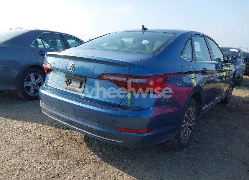 Photo 4 of 2021 Volkswagen Jetta 1.4T R-LINE/1.4T S/1.4T SE (VIN 3VWC57BUXMM046247)