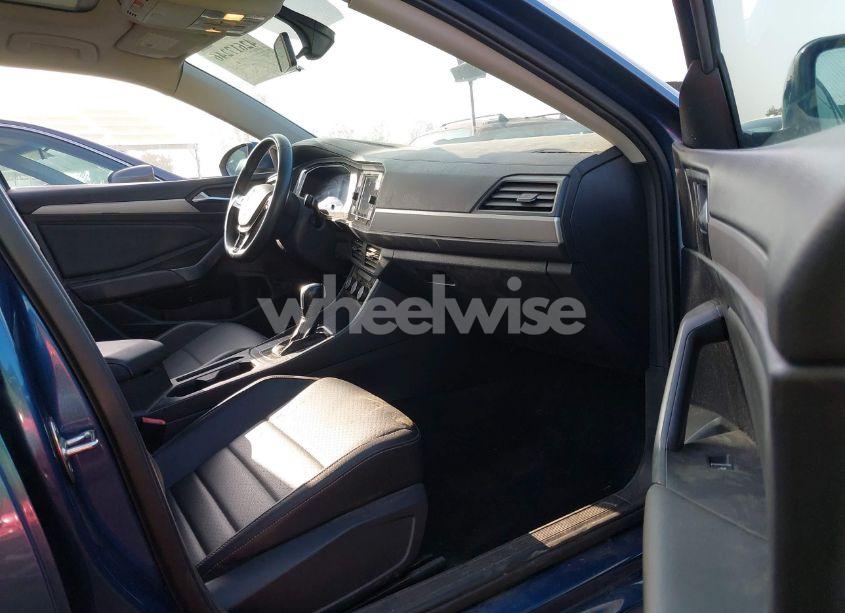 Photo 5 of 2021 Volkswagen Jetta 1.4T R-LINE/1.4T S/1.4T SE (VIN 3VWC57BUXMM046247)