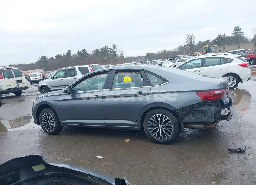 Photo 14 of 2021 Volkswagen Jetta 1.4T R-LINE/1.4T S/1.4T SE (VIN 3VWC57BUXMM087025)