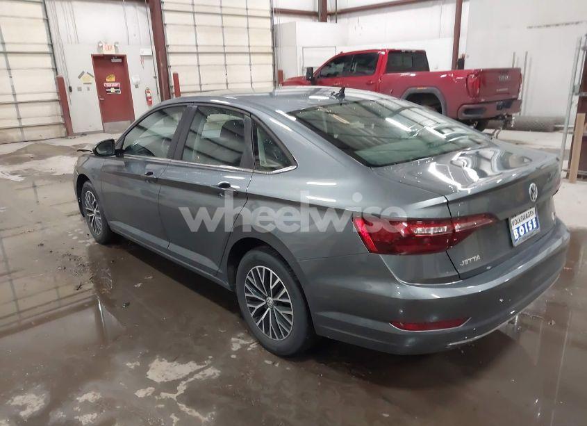 Photo 3 of 2021 Volkswagen Jetta 1.4T R-LINE/1.4T S/1.4T SE (VIN 3VWC57BUXMM088756)