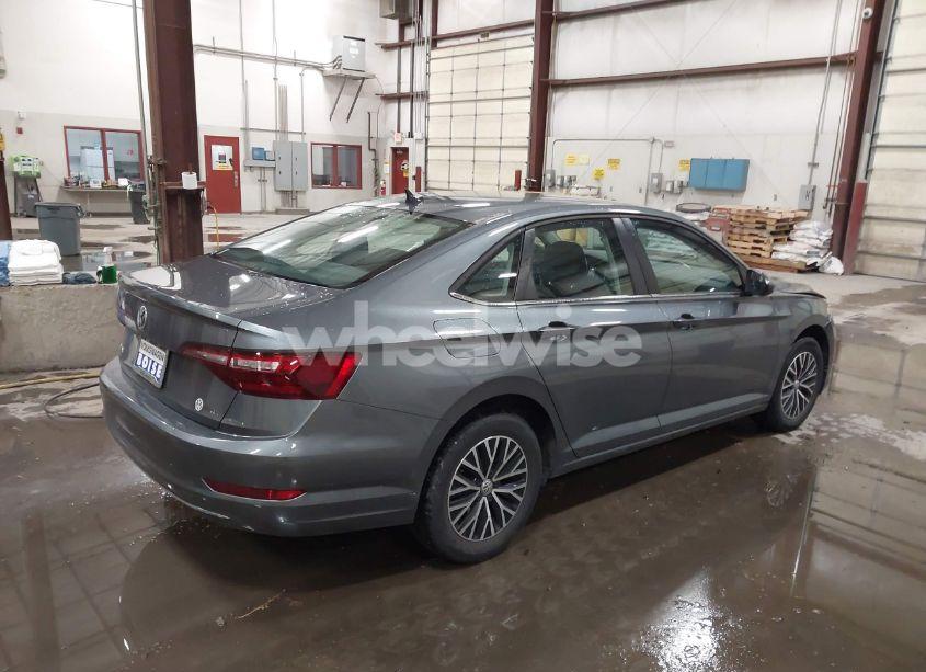 Photo 4 of 2021 Volkswagen Jetta 1.4T R-LINE/1.4T S/1.4T SE (VIN 3VWC57BUXMM088756)