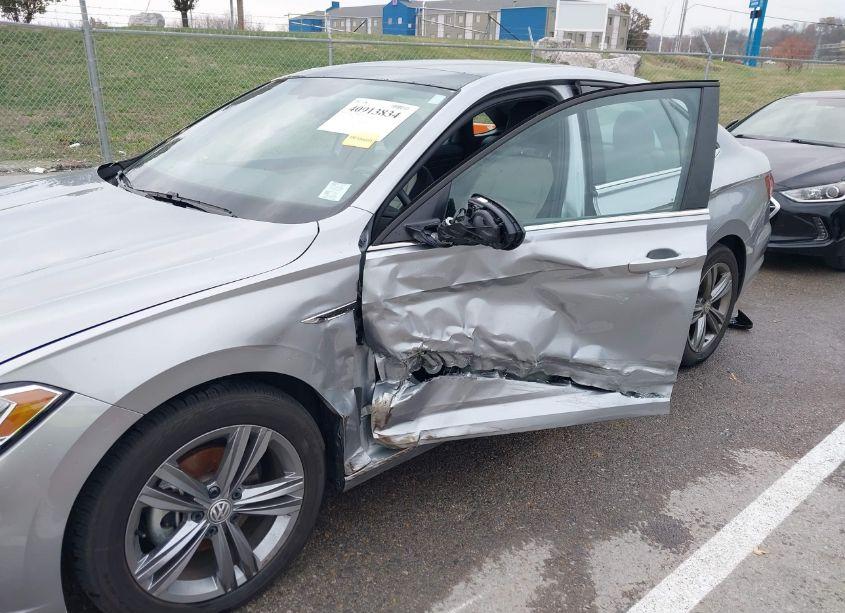 Photo 6 of 2021 Volkswagen Jetta 1.4T R-LINE/1.4T S/1.4T SE (VIN 3VWC57BUXMM090068)