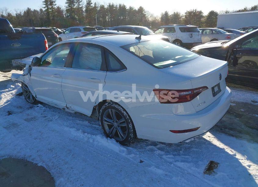 Photo 3 of 2021 Volkswagen Jetta 1.4T R-LINE/1.4T S/1.4T SE (VIN 3VWC57BUXMM091432)