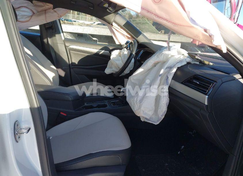 Photo 5 of 2021 Volkswagen Jetta 1.4T R-LINE/1.4T S/1.4T SE (VIN 3VWC57BUXMM091432)