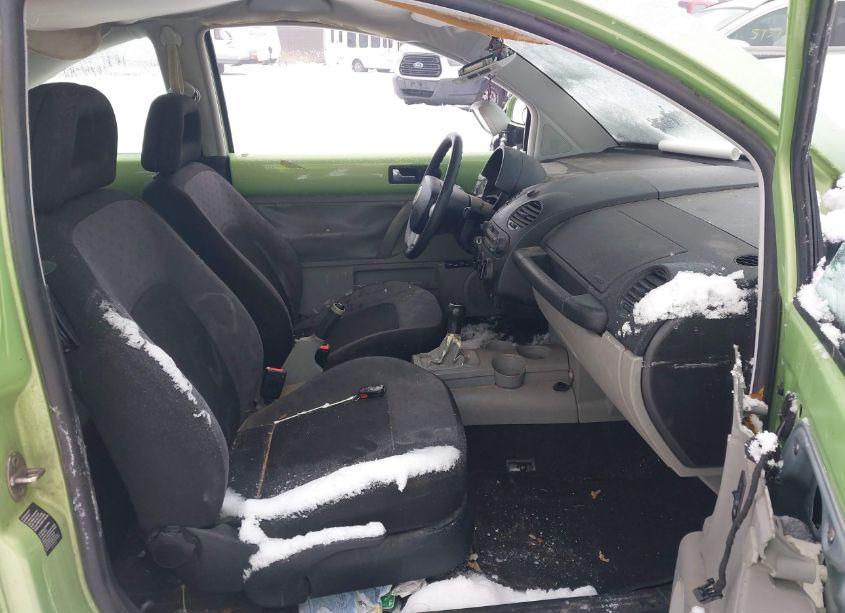 Photo 5 of 2000 Volkswagen New BEETLE GLS (VIN 3VWCA21C1YM422296)