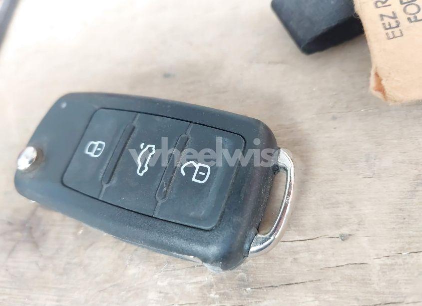 Photo 11 of 1999 Volkswagen New BEETLE GLS (VIN 3VWCA21C2XM404338)